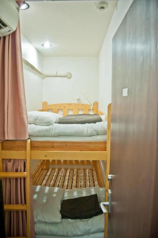 Hostel Base Point Ōsaka Exterior foto